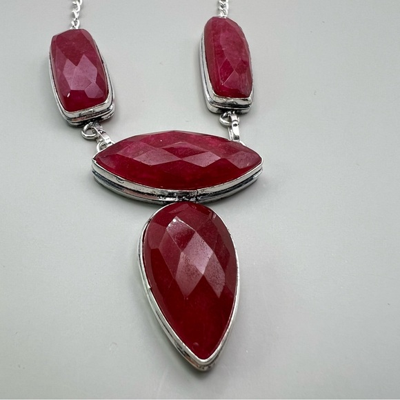 New Enhanced Red Ruby Faceted Multi Cluster Stone Silver Overlay Necklace 21” - Picture 12 of 12